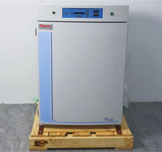 CO2培養箱與恒溫培養箱的區別 CO2培養箱與恒溫培養箱的區別